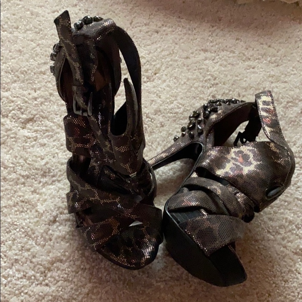 Not Rated heels